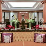 Maison Astor Paris, Curio Collection By Hilton