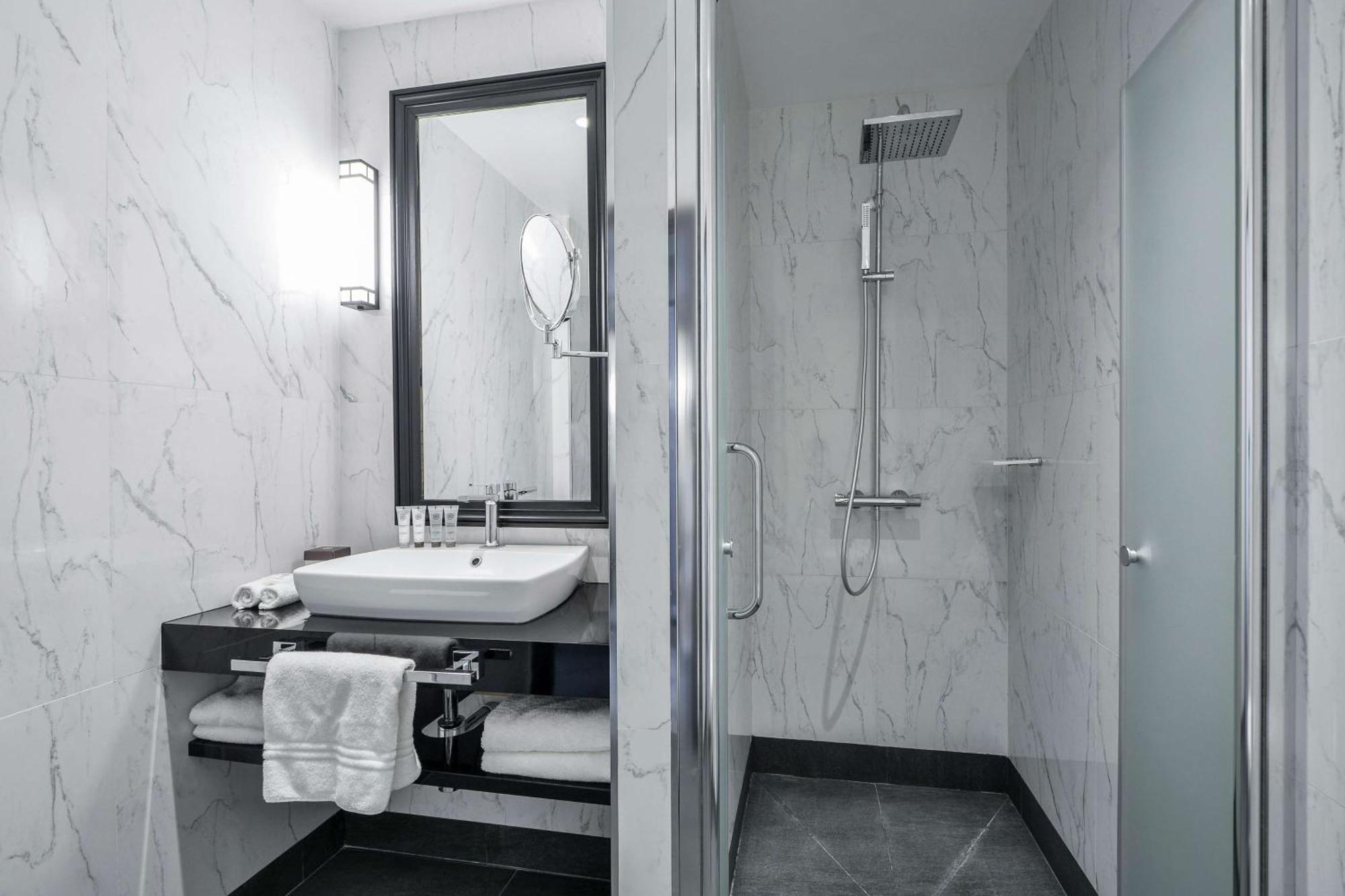 Maison Astor Paris, Curio Collection By Hilton Hotel Parigi